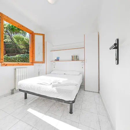Apartment Mit Veranda, Andora