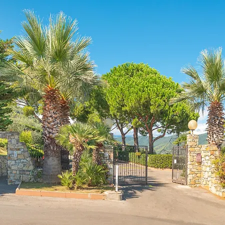 Mit Veranda, Marina dʼAndora