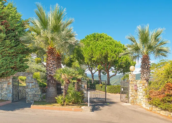 Mit Veranda, Marina dʼAndora